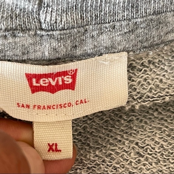 𝅺Levi’s Women’s Crop Boxy Fit LOGO Hoodie Sweatshirt Size XL - Picture 7 of 9
